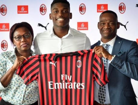 Rafael Leao parents has been supporting him throughout his career